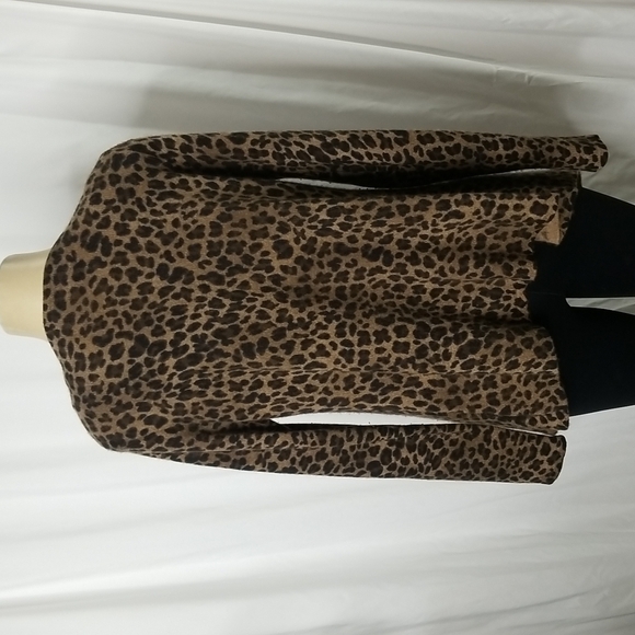 CASHMERE CARDIGAN BY SAKS FIFTH AVENUE IN ANIMAL PRINT SIZE MEDIUM - Picture 3 of 8